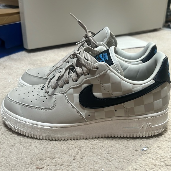 Lebron James Air Force 1's - Picture 1 of 5